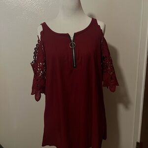 Lace no shoulder dress top. New with out tag